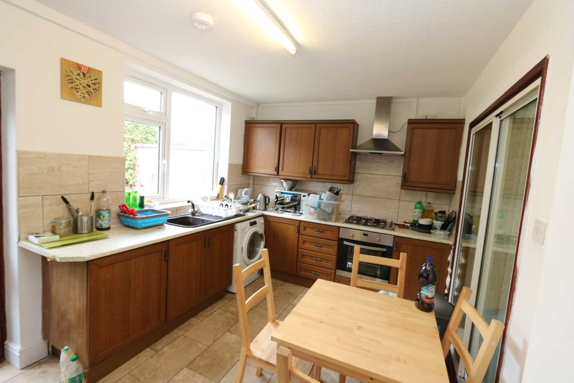 5 bed student house to rent on Walsgrave Road, Coventry, CV2 4BE StuRents