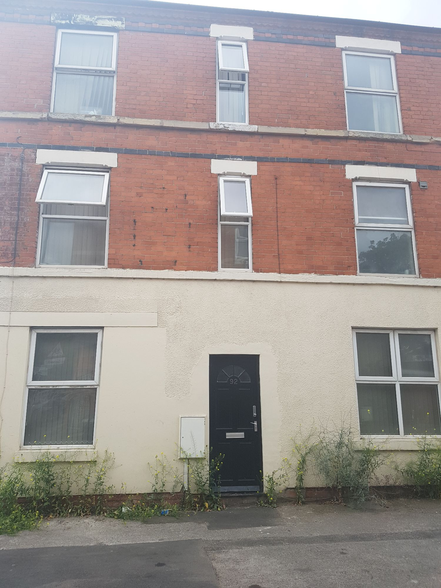 5 bed student house to rent on Hartley Road, Nottingham, NG7 3AF StuRents