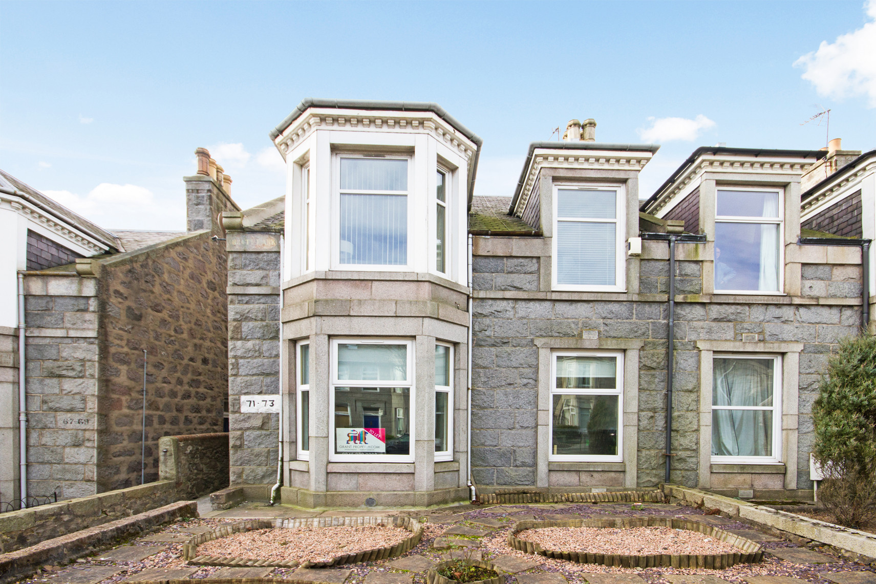 3 bed student house to rent on Clifton Road, Aberdeen, AB24 4RN StuRents