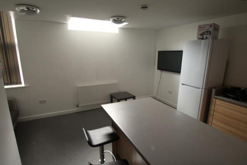 3 bed student house to rent on 214 Ilkeston Road, Nottingham, NG7 3HG