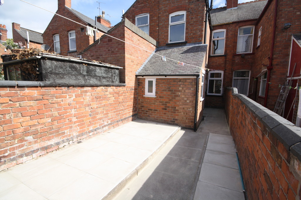 4 bed student house to rent on Bruce Street, Leicester, LE3 0AG StuRents
