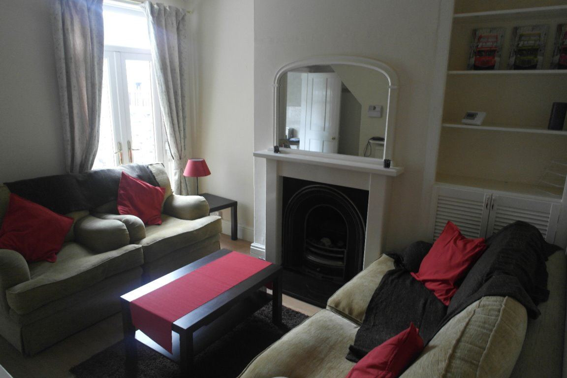 4 bed student house to rent on Edgecumbe Street, Hull, HU5 2EU StuRents