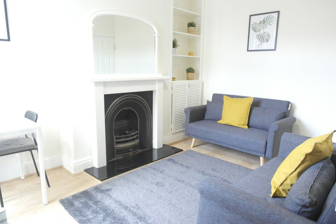 4 bed student house to rent on Edgecumbe Street, Hull, HU5 2EU StuRents