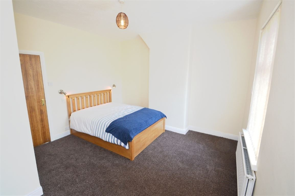2 bed student house to rent on Thornton Road, Manchester, M14 7NU