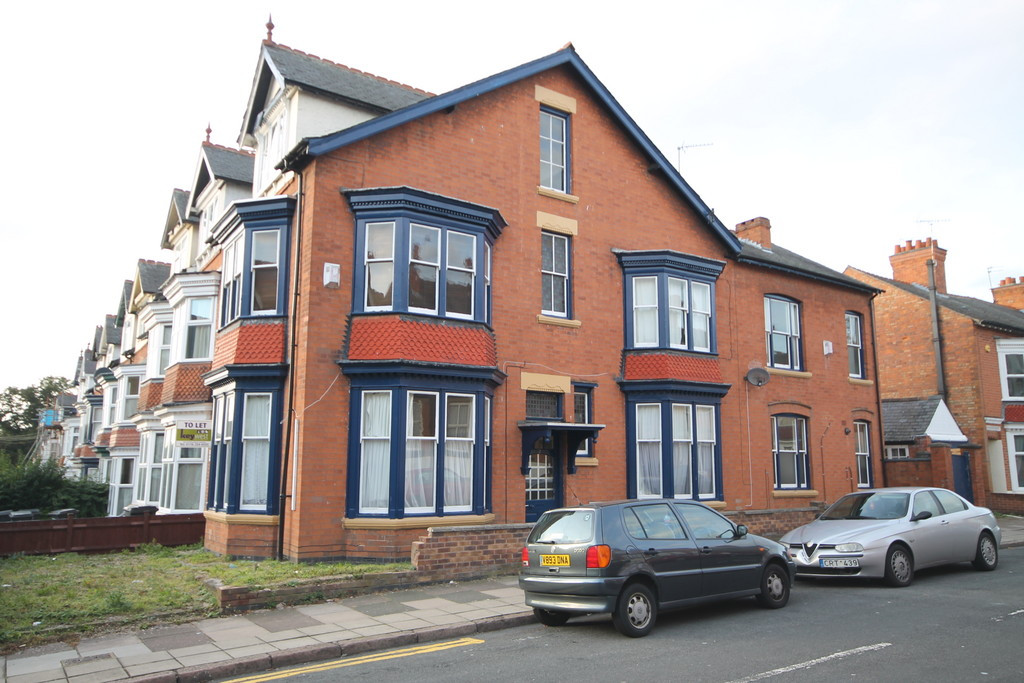 8 bed student house to rent on Bramley Road, Leicester, LE3 9DA StuRents