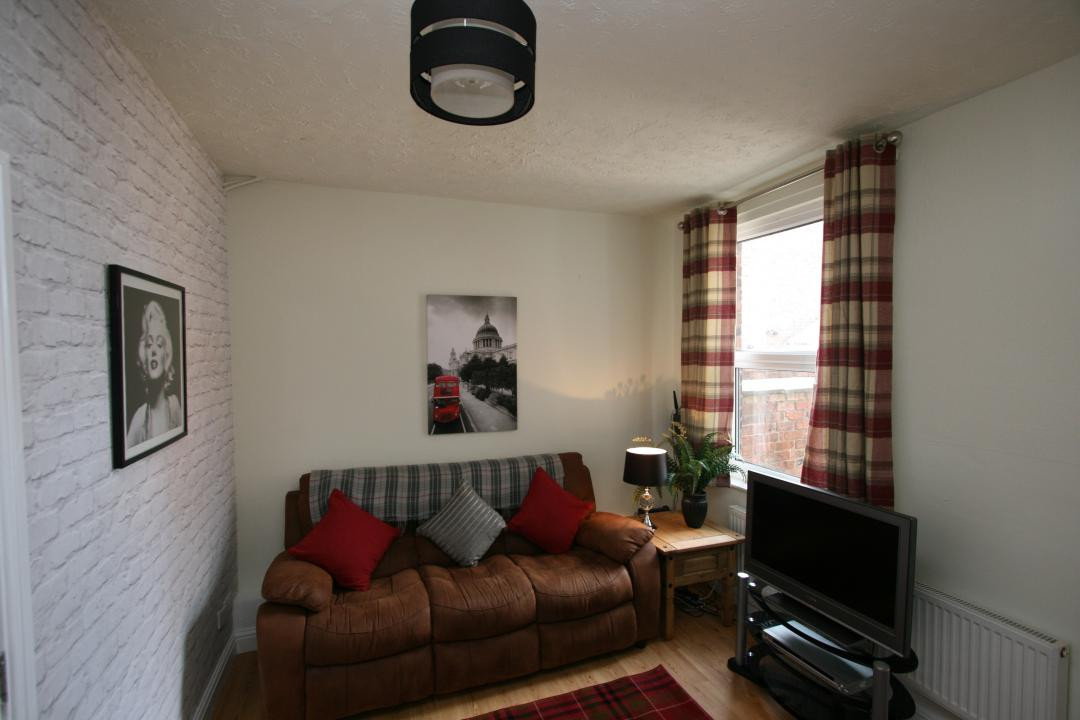 5 bed student house to rent on West Lorne Street, Chester, CH1 4AF StuRents