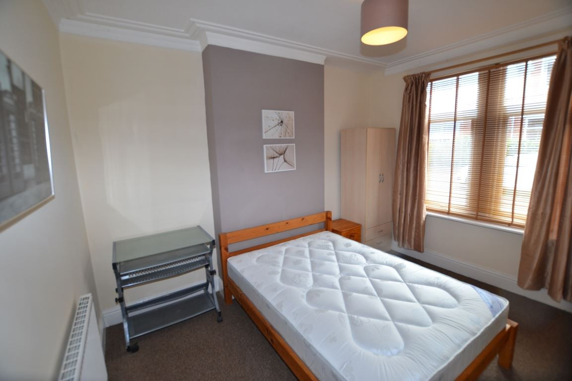 5 bed student house to rent on Etwall Street, Derby, DE22 3DW StuRents