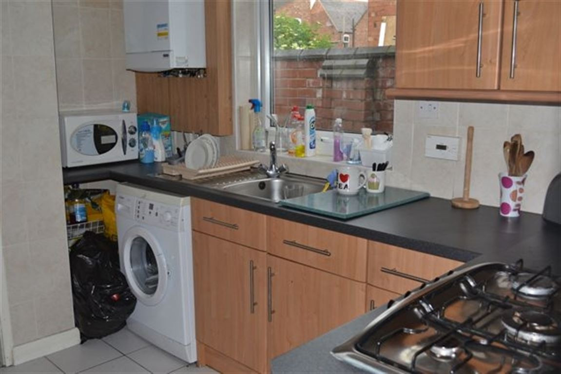 4 bed student house to rent on Thirlmere Street, Leicester, LE2 7GQ