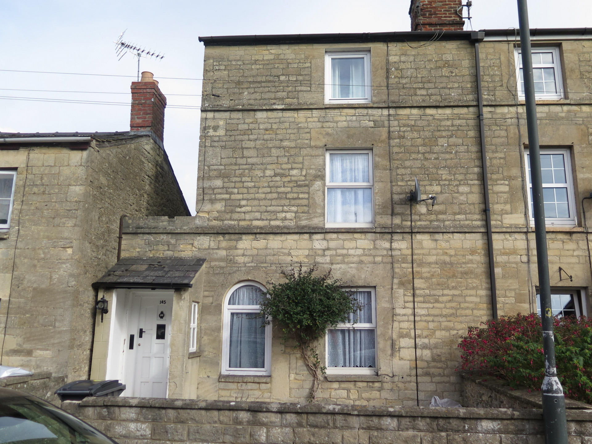 4 bed student house to rent on 145 Watermoor Road, Cirencester, GL7 1LF