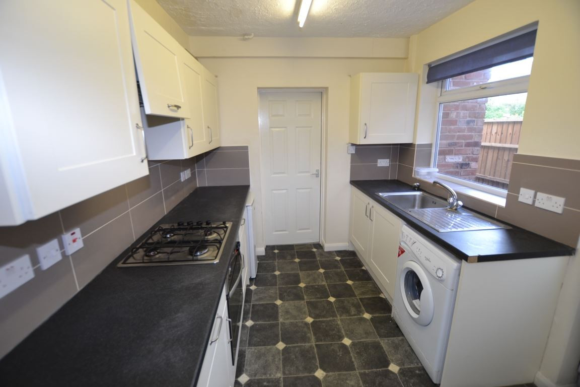 5 bed student house to rent on Etwall Street, Derby, DE22 3DW StuRents