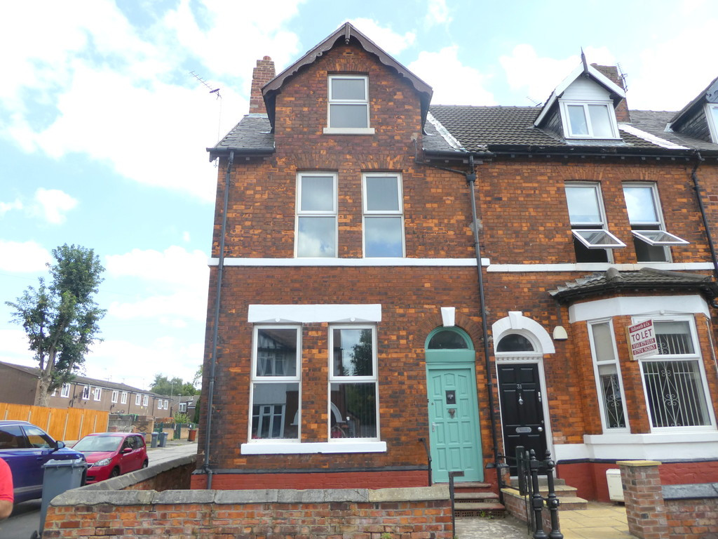 4 bed student house to rent on Longford Place, Manchester, M14 5QF StuRents