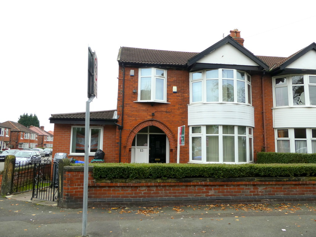 9 bed student house to rent on Wellington Road, Manchester, M14 6AR