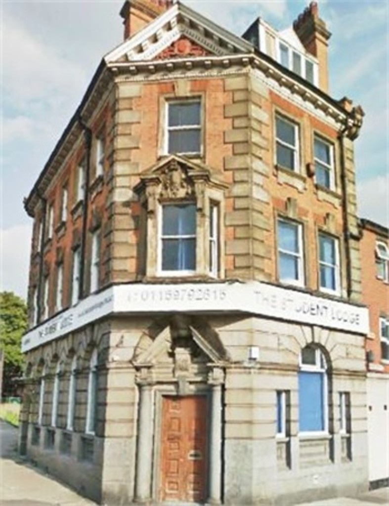 9 bed student house to rent on Carlton Road, Nottingham, NG3 2AN StuRents