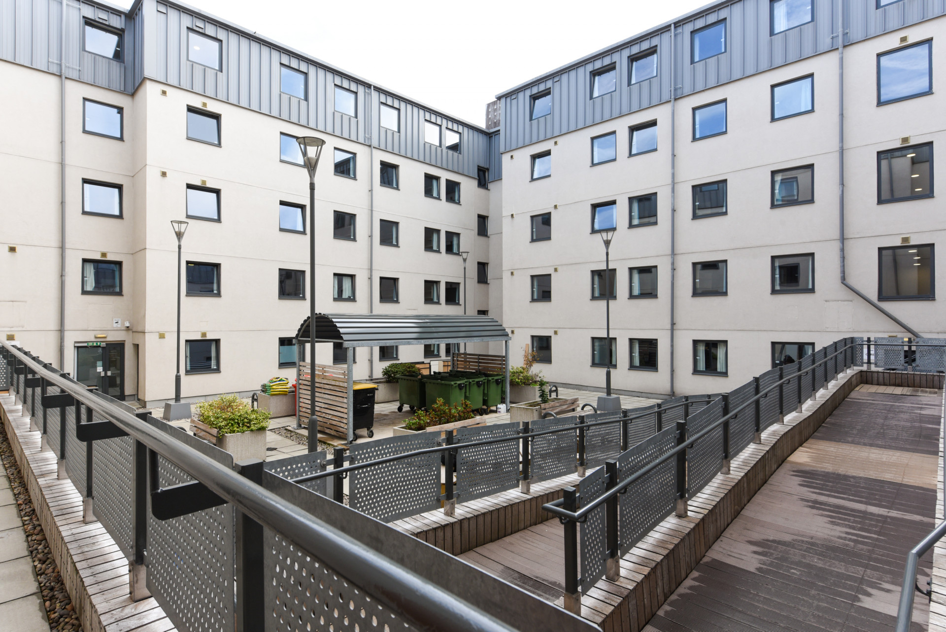 Ensuite student 3 bed flat to rent on North Church Street, Nottingham