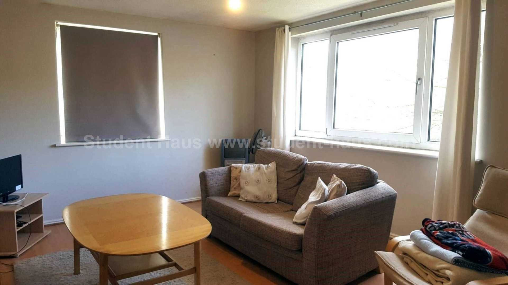 1 bed student house to rent on Kersal Way, Salford, M7 3FT StuRents