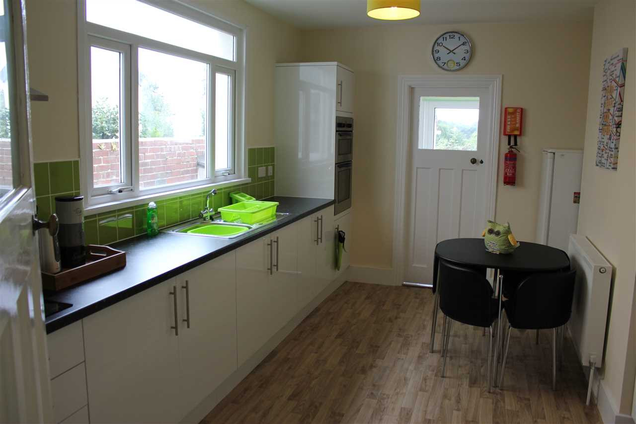 4 bed student house to rent on Gifford Place, Plymouth, PL3 4JA StuRents