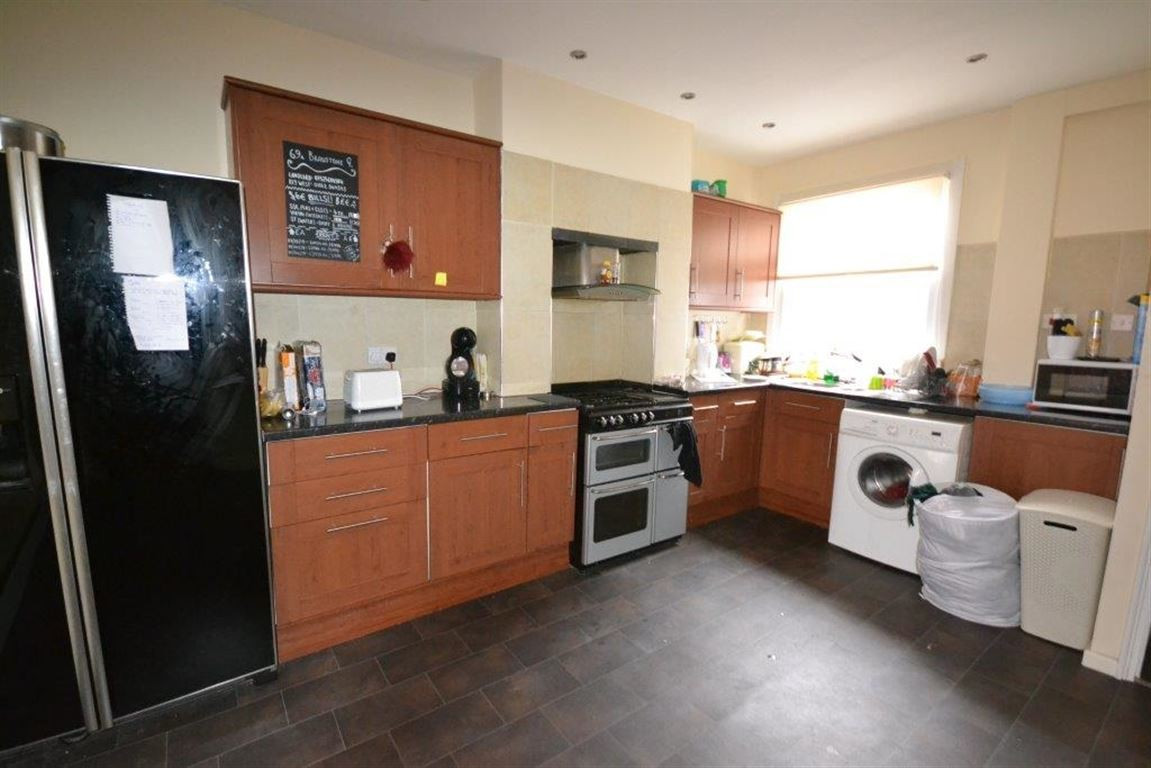 4 bed student house to rent on Braunstone Gate, Leicester, LE3 5LH