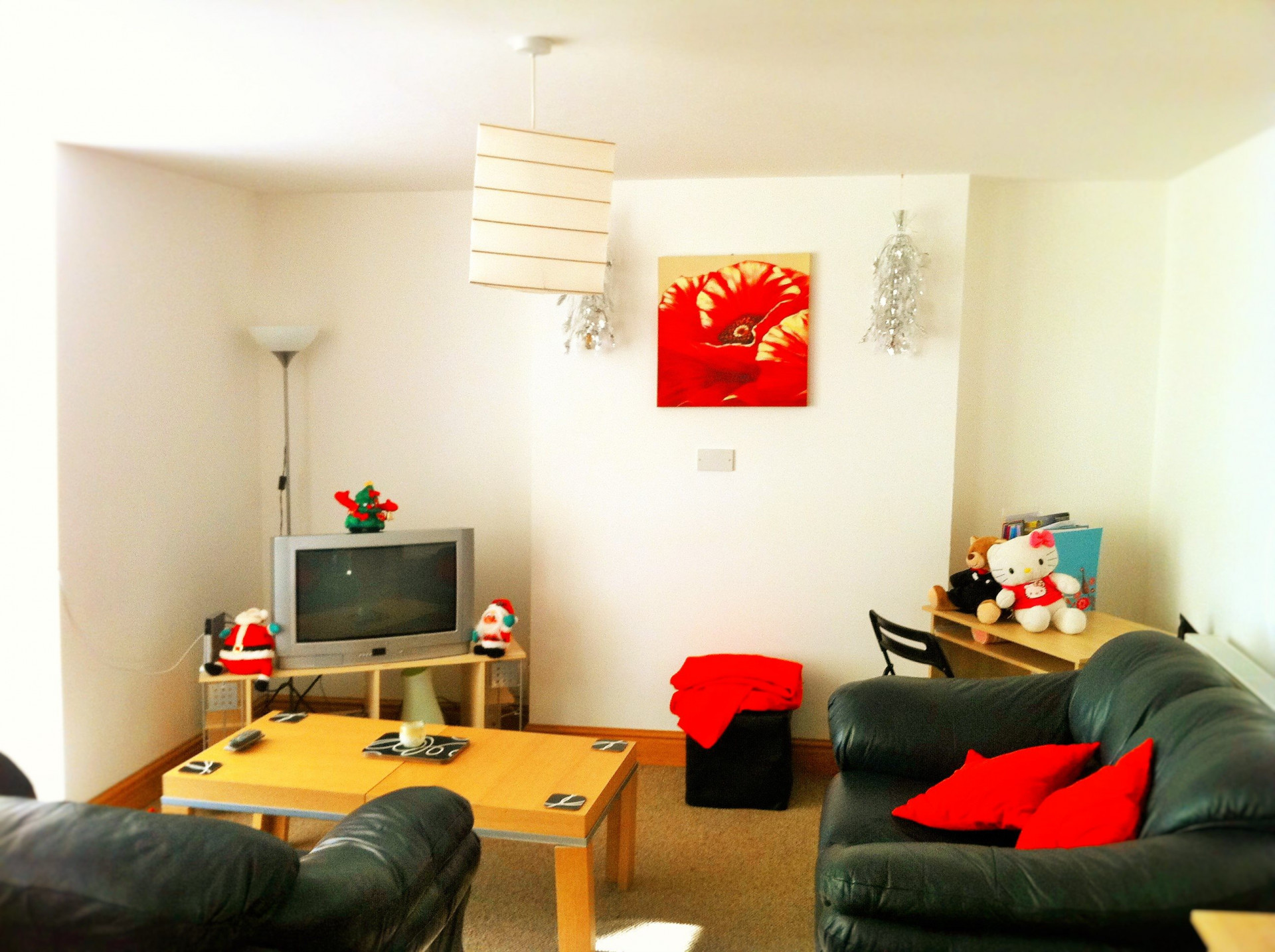 3 bed student house to rent on Oystermouth Road, Swansea, SA1 3UL StuRents