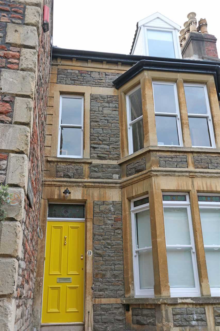 6 bed student house to rent on Alma Road Avenue, Bristol, BS8 2DH