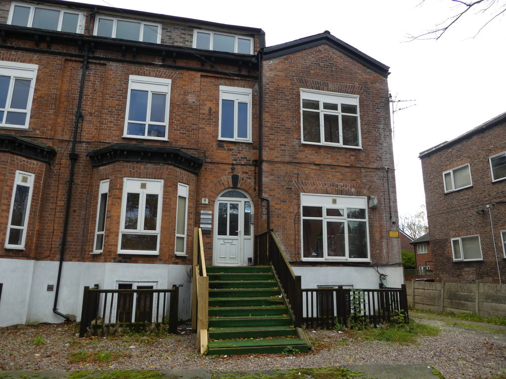 7 bed student house to rent on Egerton Road, Manchester, M14 6YB StuRents