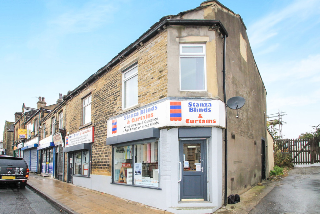 1 bed student house to rent on Lowtown, Pudsey, LS28 7AA StuRents