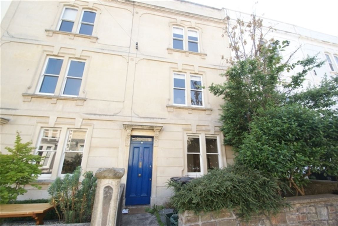 5 bed student house to rent on Roslyn Road, Bristol, BS6 6NN StuRents