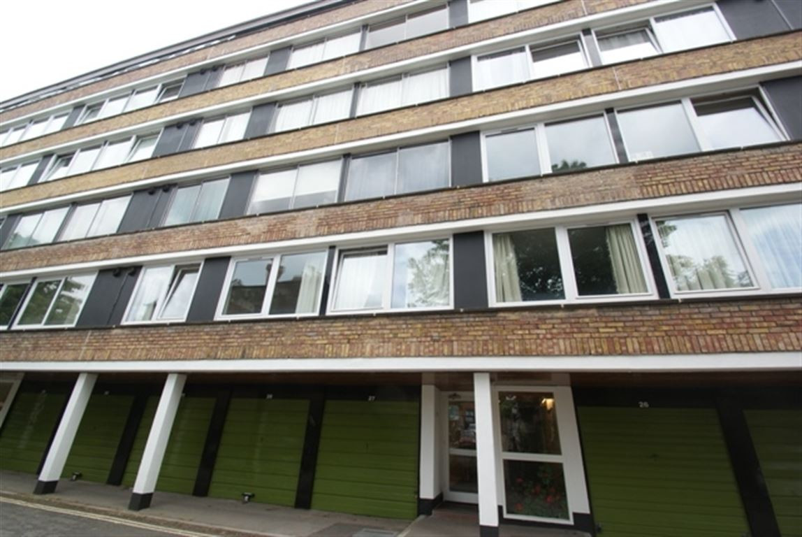 4 bed student house to rent on High Kingsdown, Bristol, BS2 8DF StuRents