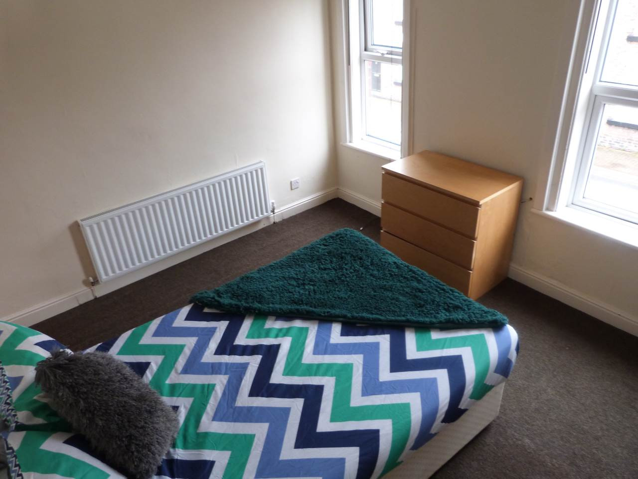 4 bed student house to rent on CHAPEL STREET, Ormskirk, L39 4QE StuRents