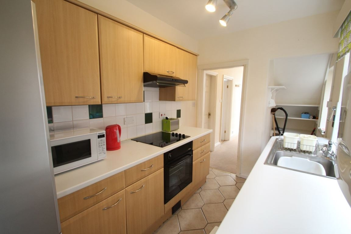 3 bed student house to rent on Greenhill Road, Leicester, LE2 3DN ...