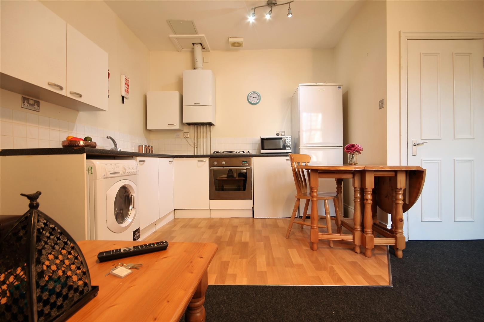 2 bed student house to rent on Huntsmoor House, Newcastle, NE2 4ND StuRents 2 bed student house to rent on Huntsmoor House, Newcastle, NE2 4ND StuRents