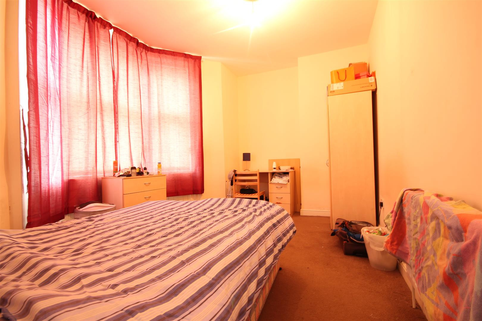 3 bed student house to rent on Helmsley Road, Newcastle, NE2 1RD StuRents 3 bed student house to rent on Helmsley Road, Newcastle, NE2 1RD StuRents