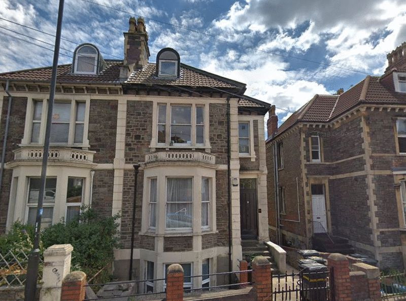 7 bed student house to rent on Cromwell Road, Bristol, BS6 5HA StuRents