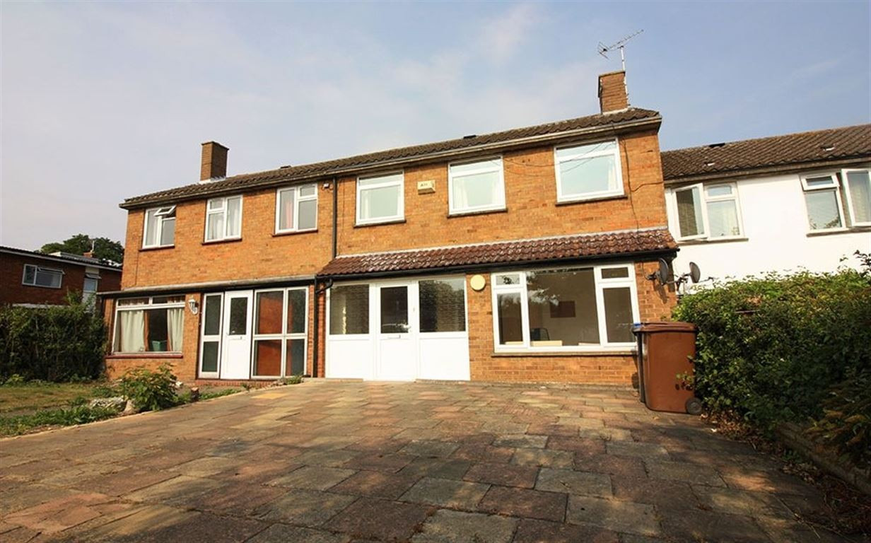 5 bed student house to rent on Cherry Way, Hatfield, AL10 8LD StuRents