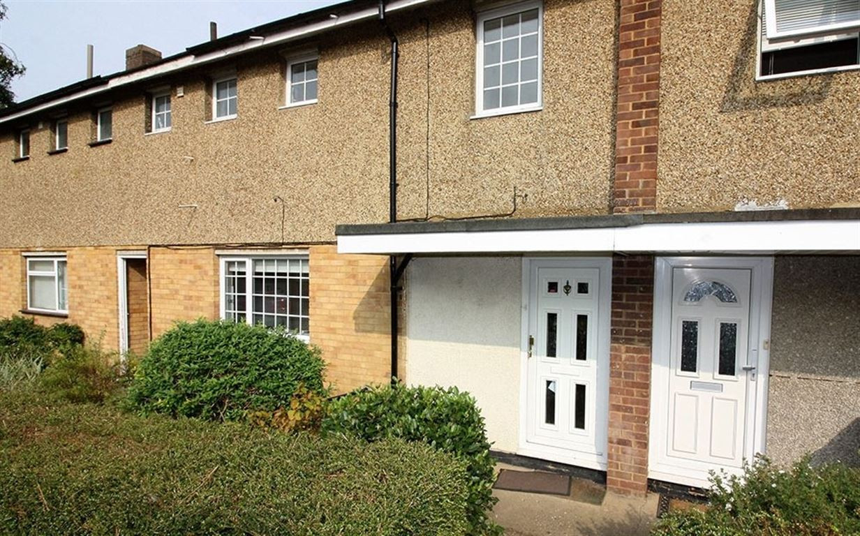 4 bed student house to rent on Cheviots, Hatfield, AL10 8JT StuRents