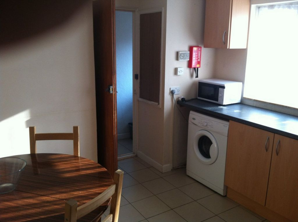 4 bed in Hatfield Pond Croft StuRents