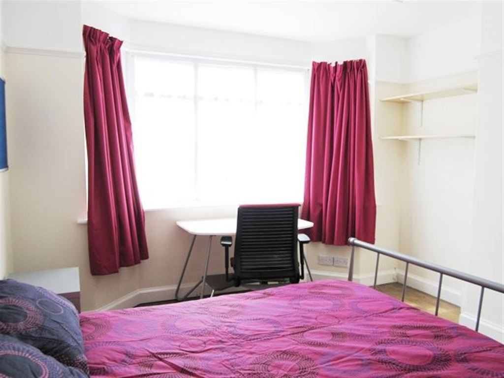 4 bed student house to rent on Anson Drive, Fulford, YO10 4LH StuRents