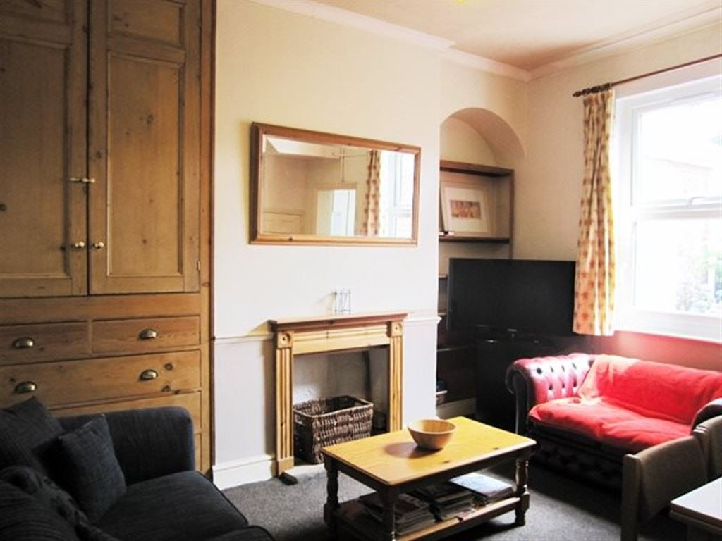 4 bed student house to rent on Heslington Road, York, YO10 5AX StuRents