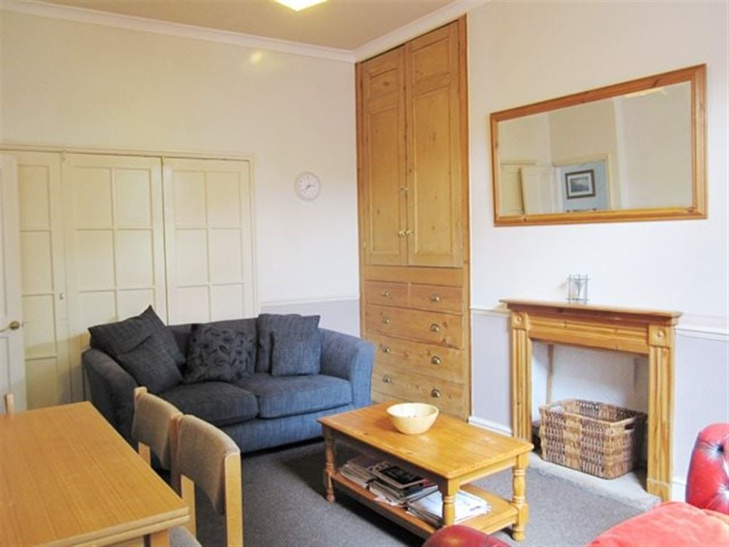 4 bed student house to rent on Heslington Road, York, YO10 5AX StuRents