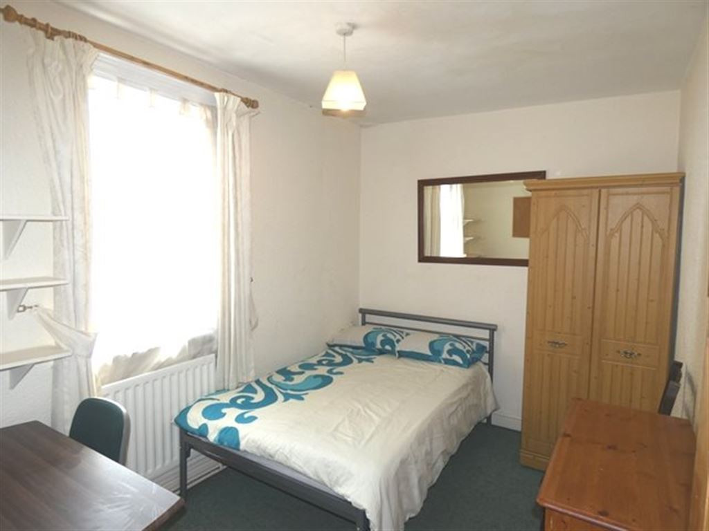 4 bed student house to rent on Alma Terrace, York, YO10 4DQ StuRents