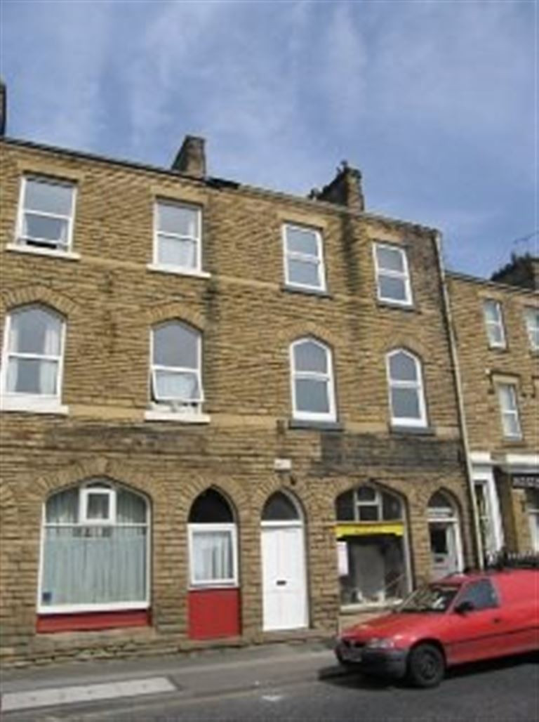 6 bed student house to rent on Fulford Road, York, YO10 4BD StuRents