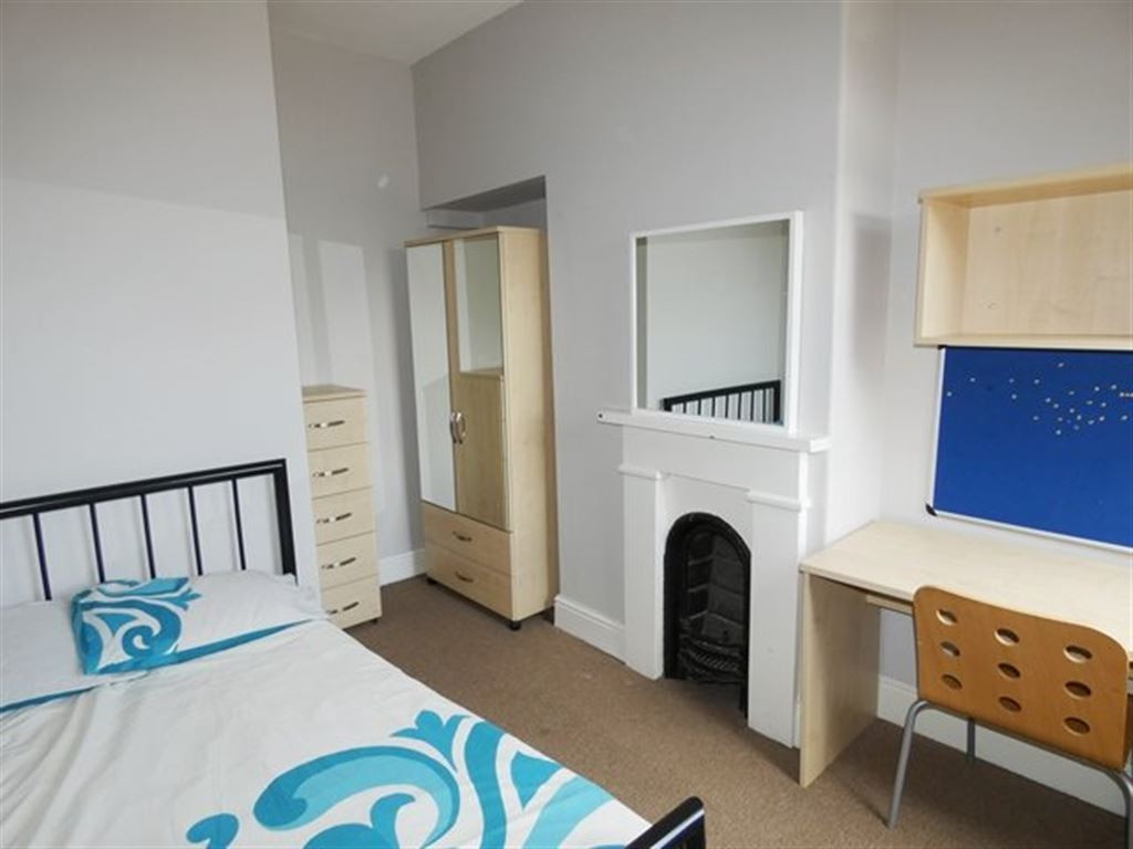 6 bed student house to rent on Claremont Terrace, York, YO31 7EJ StuRents