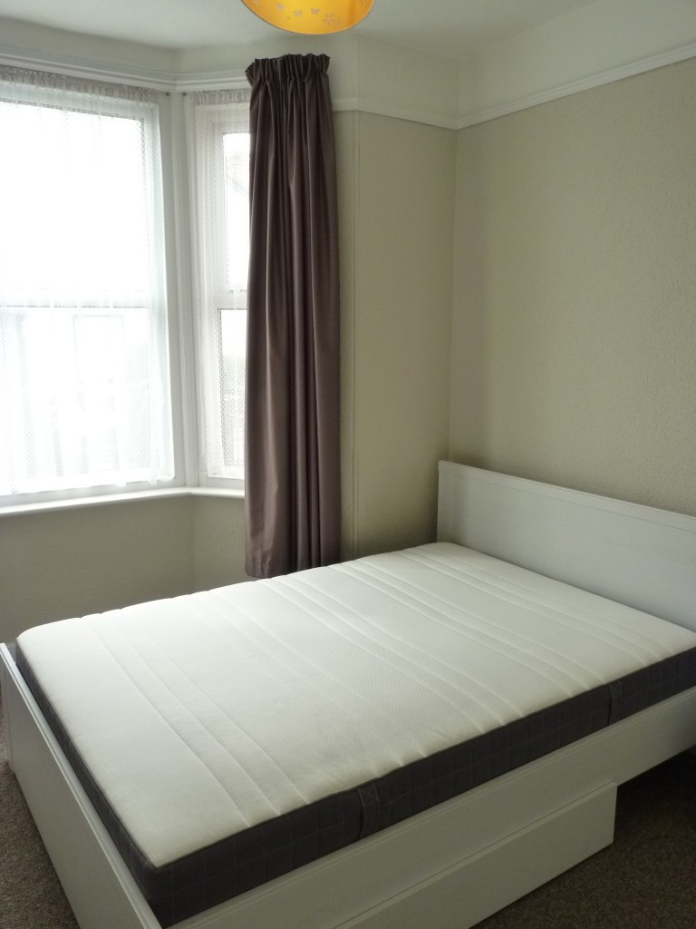 3 bed student house to rent on East Wonford Hill, Exeter, EX1 3BZ