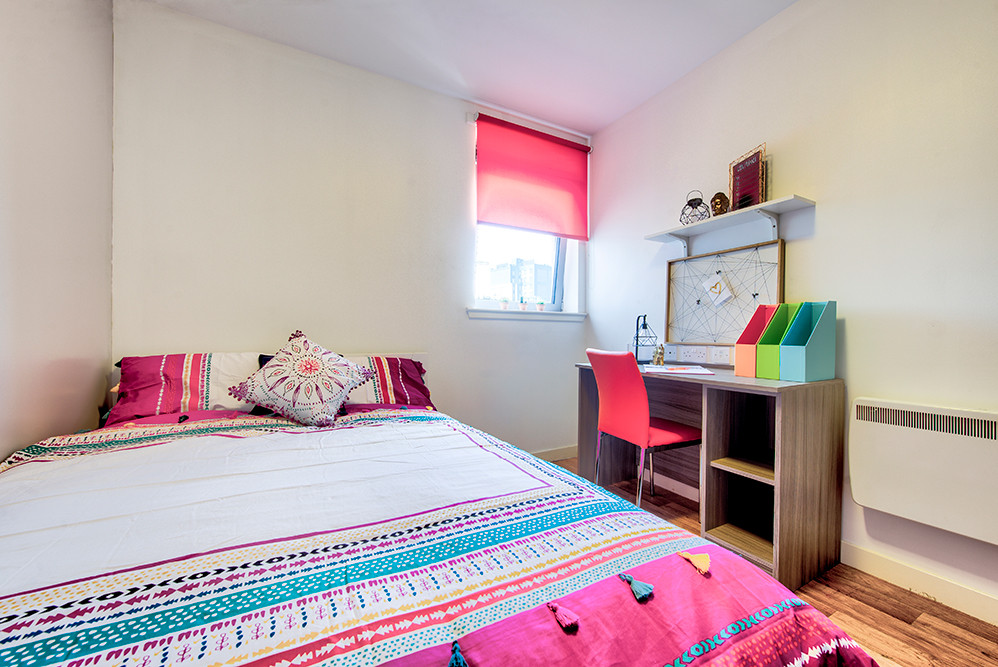 Studio student in Glasgow Premium Plus, Jamaica Street