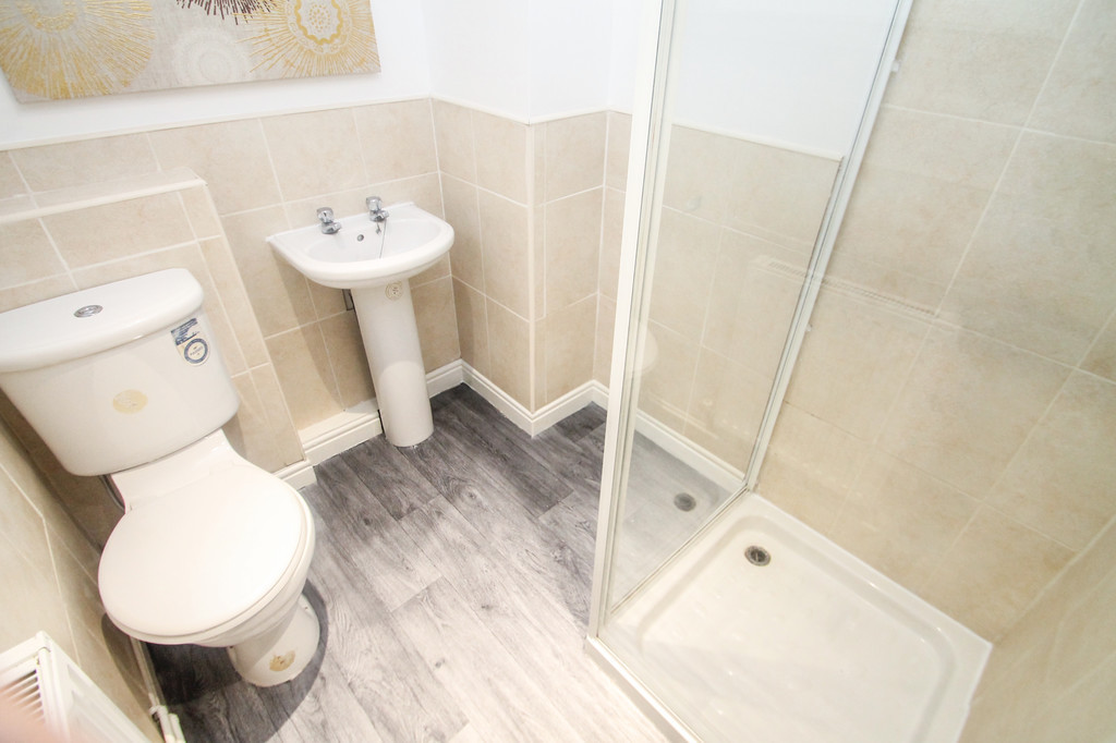 3 bed student house to rent on Talbot Avenue, Leeds, LS4 2PG StuRents