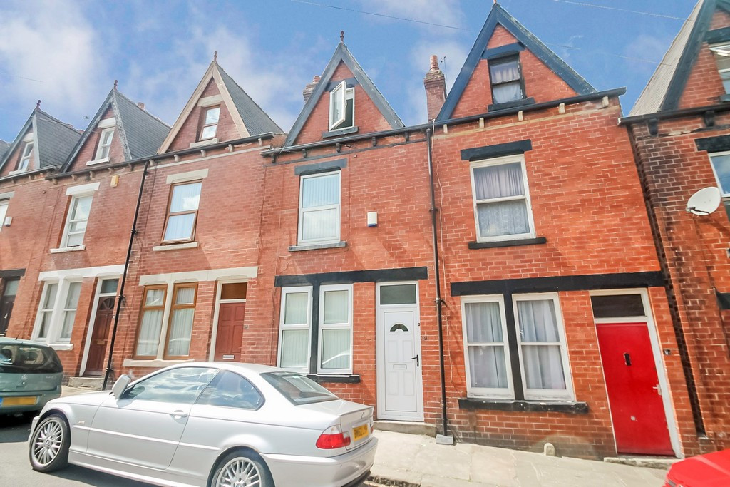 4 bed student house to rent on Gordon Terrace, Leeds, LS6 4HX StuRents