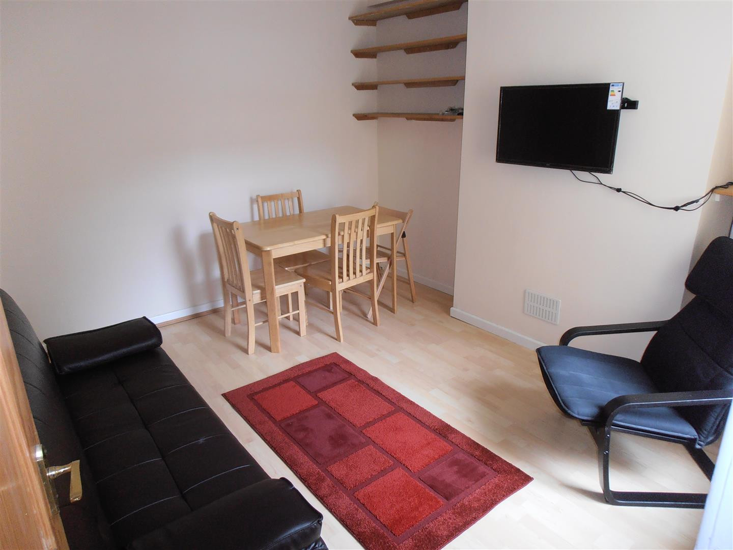 4 bed student house to rent on Street, Lancaster, LA1 3PN StuRents