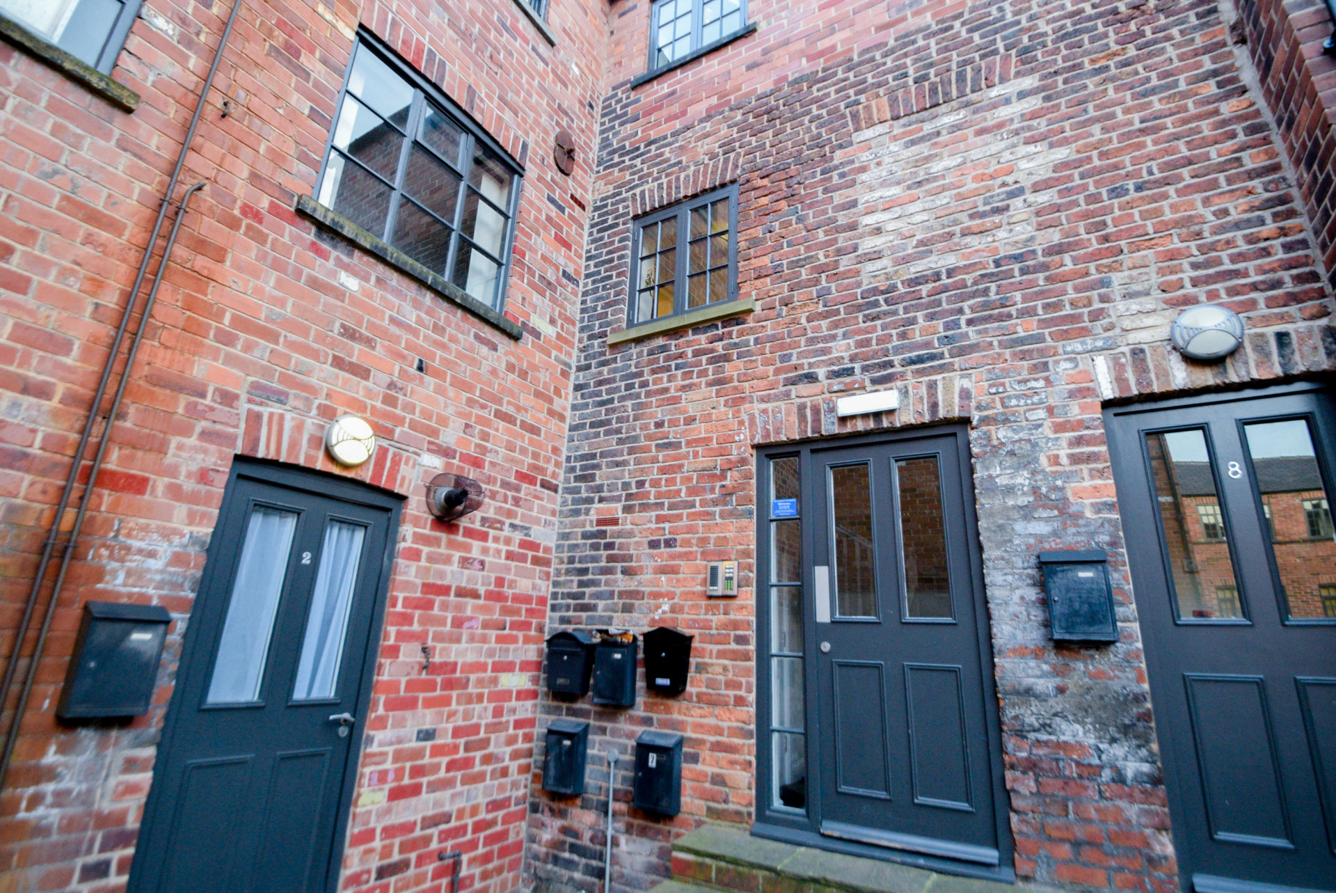 Student studio flat to rent on Lambert Street, Sheffield, S3 7BG StuRents