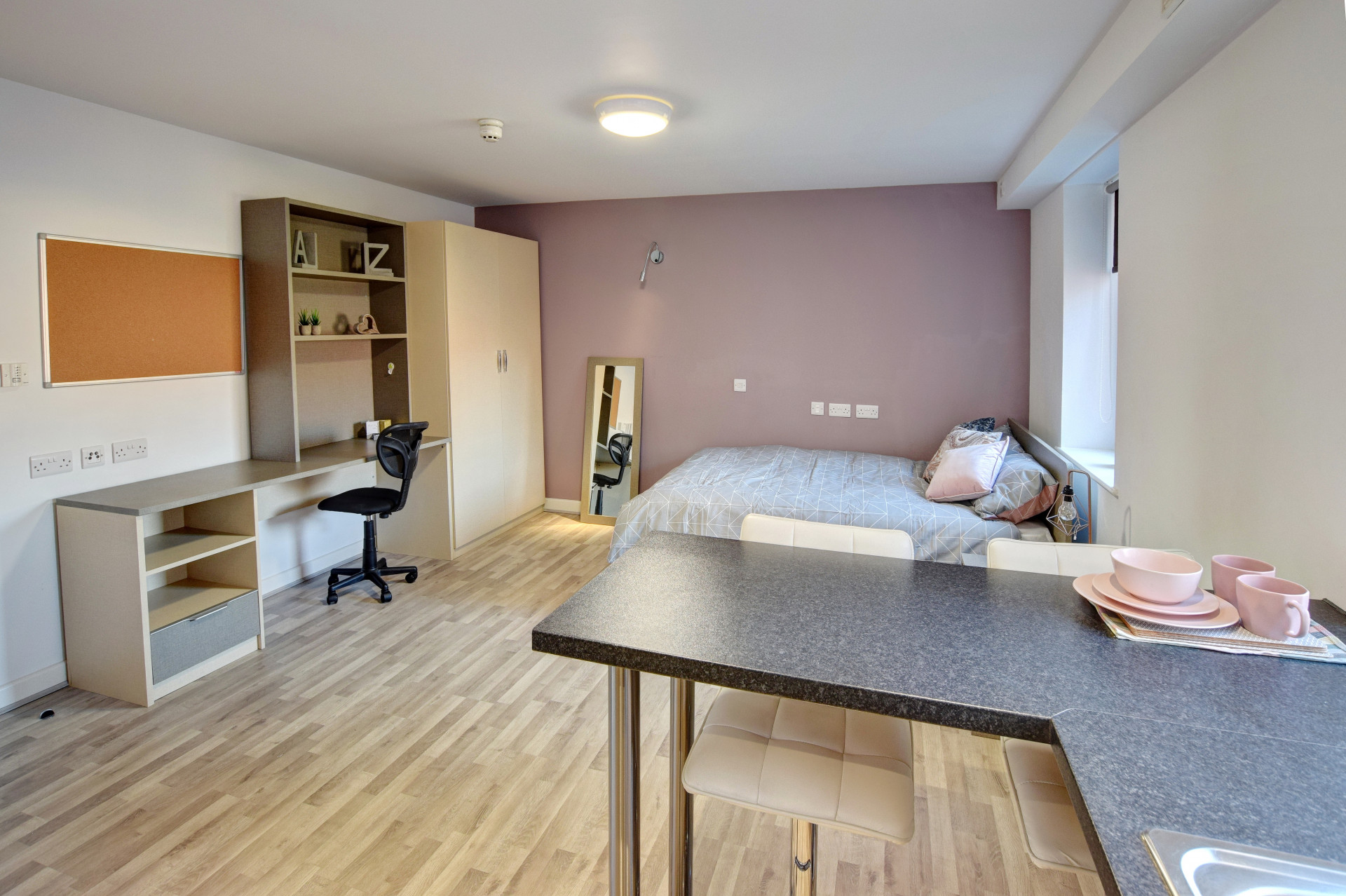 Studio Premium student flat to rent on Holborn Approach, Leeds, LS6 2FD