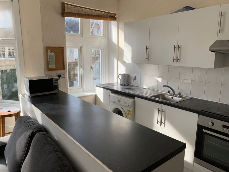 4 bed student house to rent on Harcourt Road, Bristol, BS6 7RQ StuRents