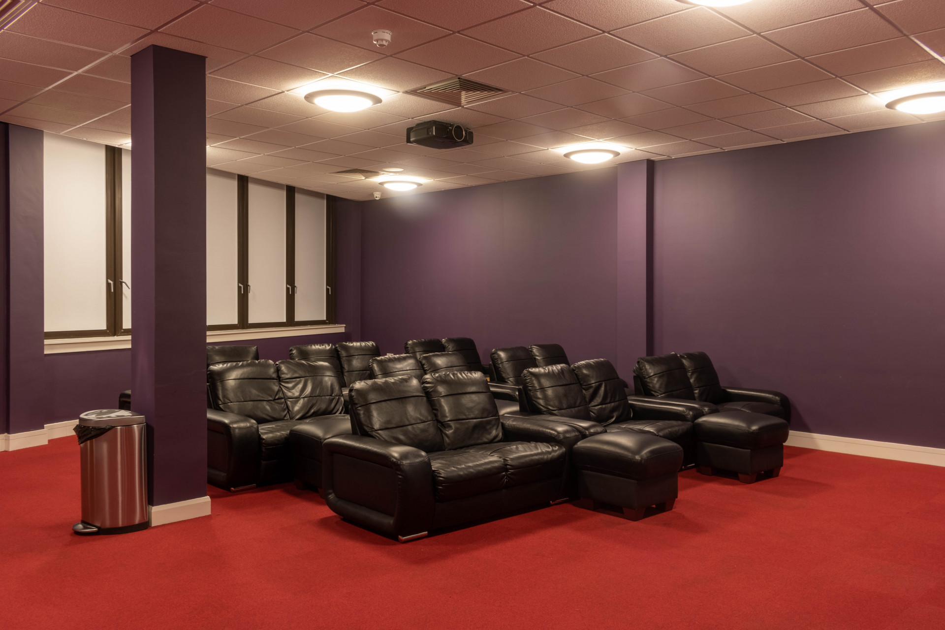 Standard Studio student flat to rent on Sauchiehall Street, Glasgow